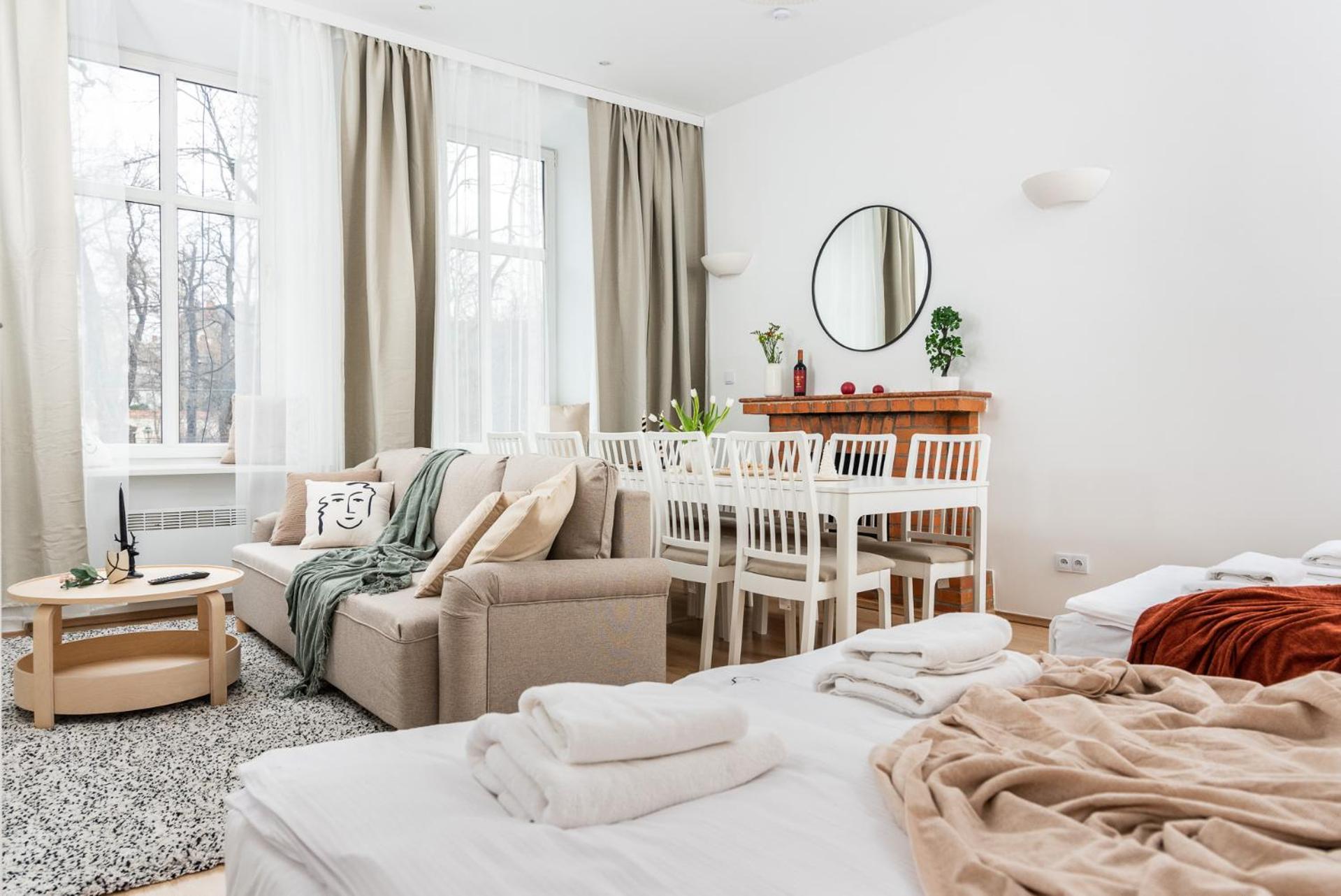 Modern Centrally Located Apartments - By Upstairs Krakau Exterior foto